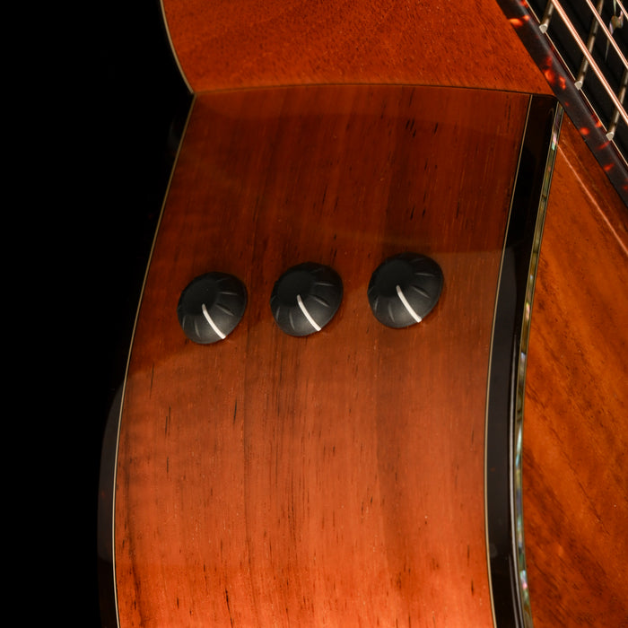 Pre Owned 2005 Taylor K-20ce Koa Natural Acoustic Electric Guitar With OHSC