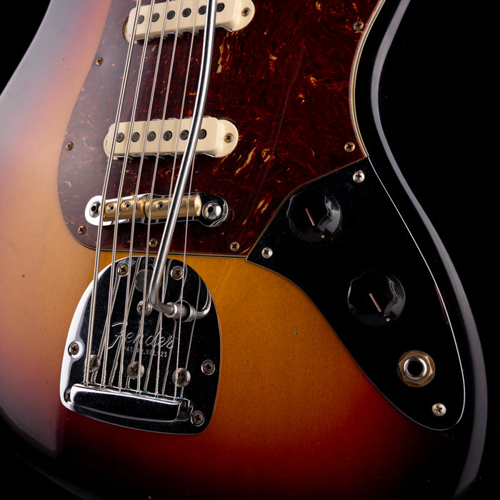 Fender Custom Shop  60's Bass VI Maple Journeyman Relic Target 3-Tone Sunburst
