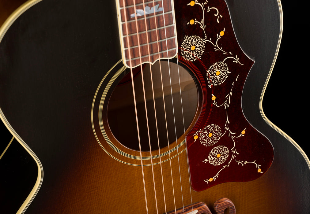 Gibson Custom Shop 1957 SJ-200 Vintage Sunburst with Case