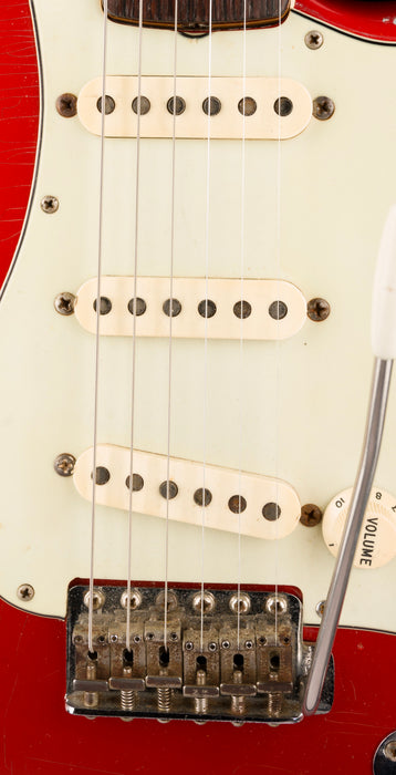 Vintage 1961/1963 Fender Stratocaster Candy Apple Red Electric Guitar With OHSC