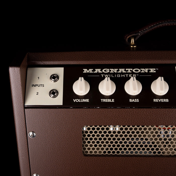 Pre Owned Magnatone Mono Twilighter Guitar Amp Combo With Footswitch and Cover