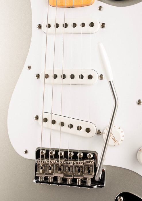 Fender Custom Shop Limited Edition 1954 Stratocaster Time Capsule Inca Silver