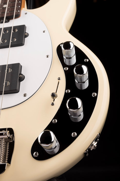 Ernie Ball Music Man Stingray HH Special Buttercream with Case