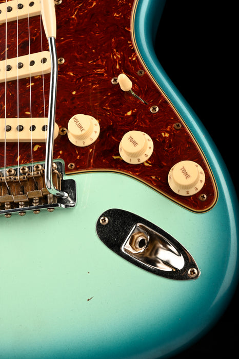 Fender Custom Shop 1962 Stratocaster Journeyman Relic Surf Blue Burst