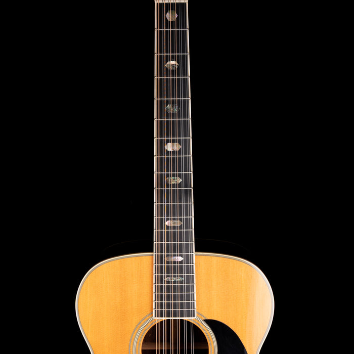 Acoustic guitar with a clear background