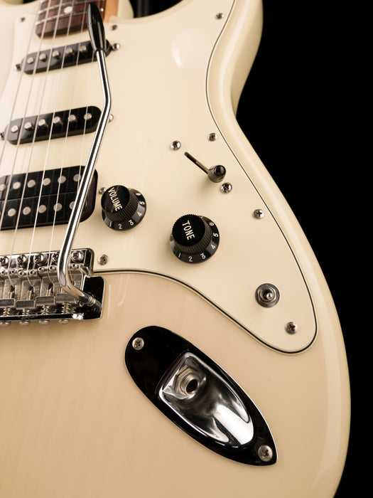 Pre Owned 1995 Fender Stratocaster Special HSS White Blonde With Flight Case