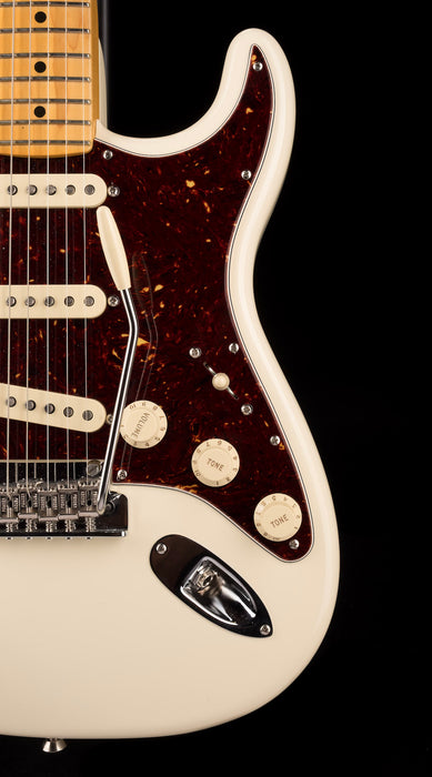 Used Fender American Professional II Stratocaster Olympic White with OHSC