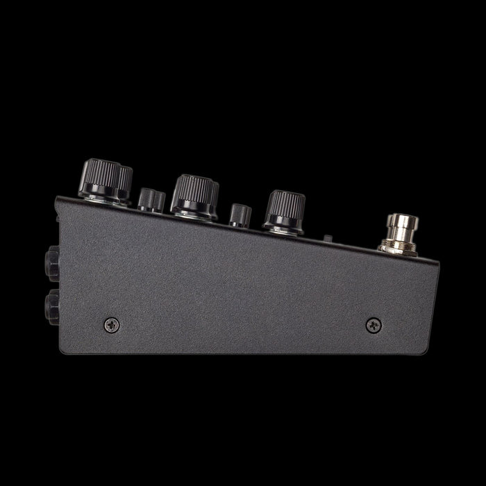 Gamechanger Audio Auto Series Delay Pedal Right