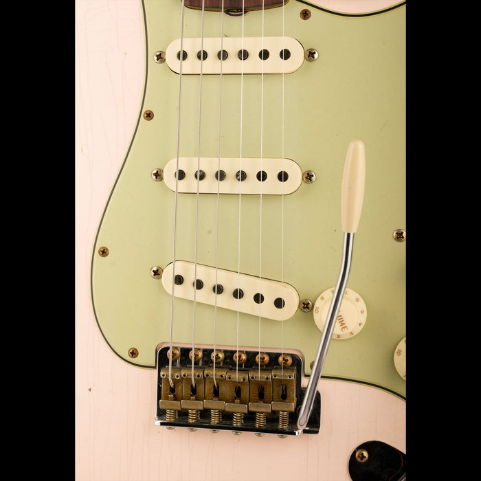 Fender Custom Shop 1959 Stratocaster Journeyman Relic Super Faded Aged Shell Pink