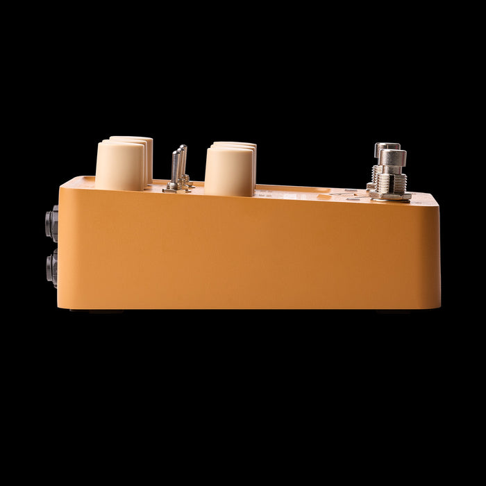 Universal Audio UAFX Enigmatic '82 Overdrive Special Amp Pedal Side