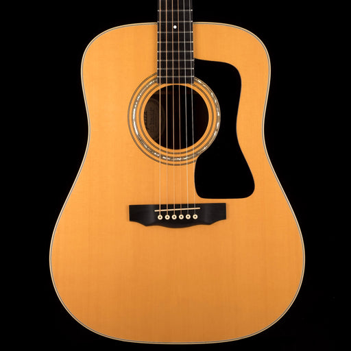 Pre Owned 1996 Guild DV52 NT-HG Natural Dreadnaught Acoustic With Case