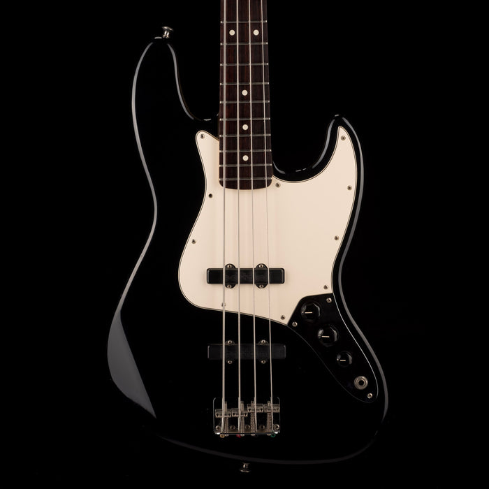 Pre Owned 2005 Fender Jazz Bass Standard Bartolini Noiseless Pickups Black With Gig Bag