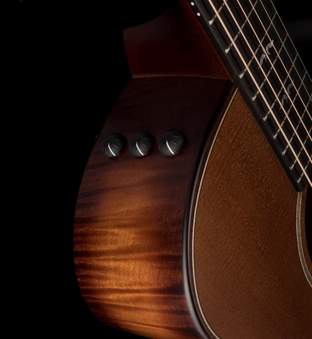 Taylor Builder's Edition 614ce Wild Honey Burst Acoustic Electric Guitar With Case