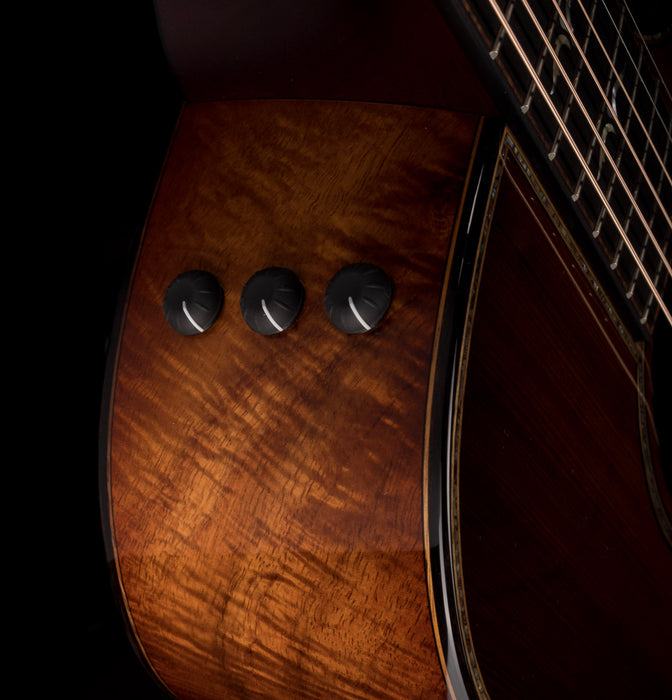 Taylor 914ce LTD AA-Grade Figured Hawaiian Koa With Case