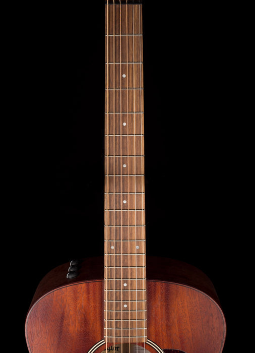 Taylor GTe Mahogany Acoustic-Electric Guitar With Aerocase
