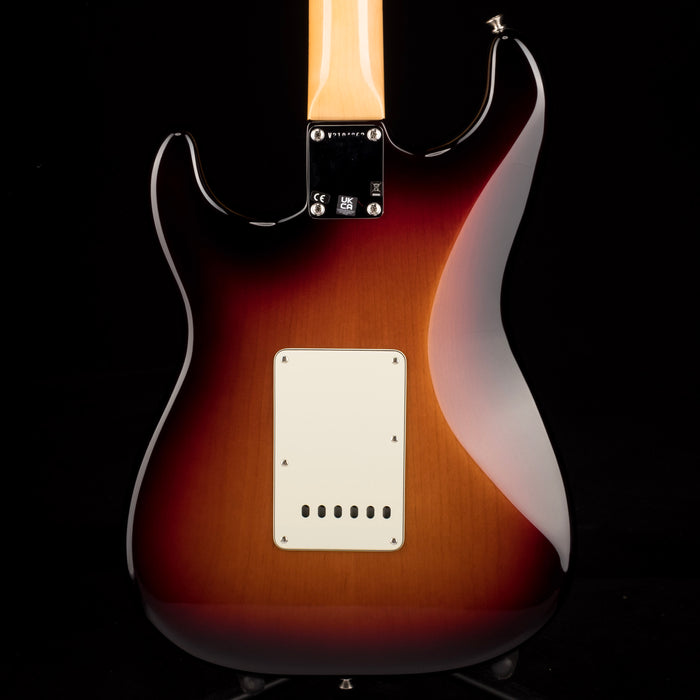 Fender American Original 60's Stratocaster 3-Tone Sunburst With Case ***B-STOCK***