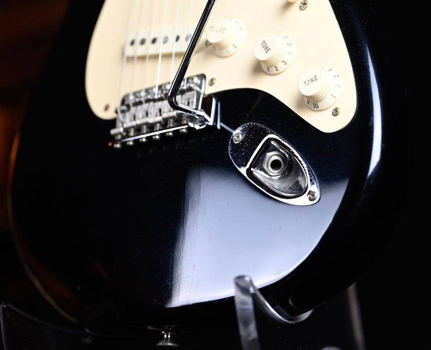 Used 2006 Fender Eric Johnson Stratocaster Black Electric Guitar With OHSC & Case Candy