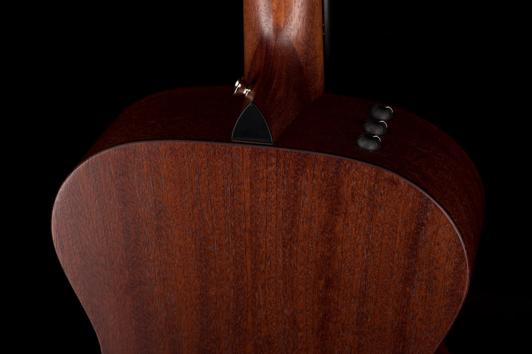 Taylor American Dream AD22e Grand Concert (2021) Acoustic Electric Guitar With Aerocase - Serial # 1209101201