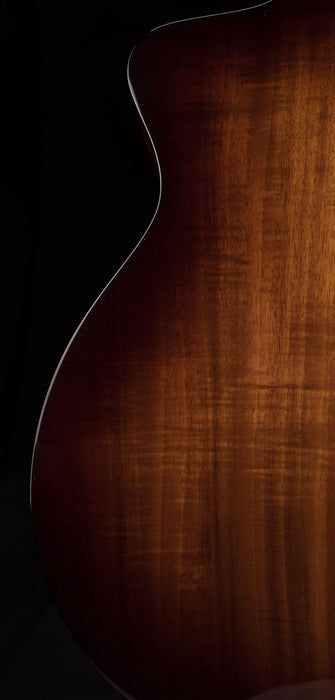 Taylor 224ce-K DLX Acoustic Electric Guitar With Case