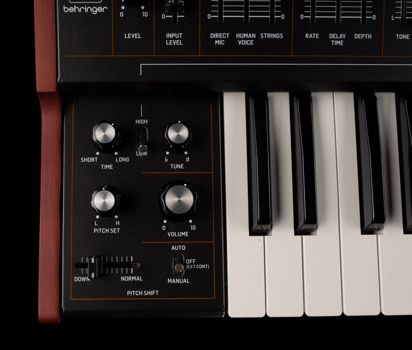 Pre Owned Behringer VC340 37-Key Analog Synthesizer Keyboard