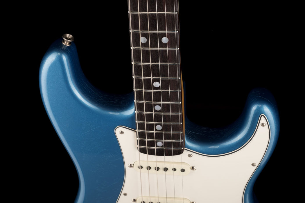 Fender Custom Shop 1966 Stratocaster Deluxe Closet Classic Aged Lake Placid Blue