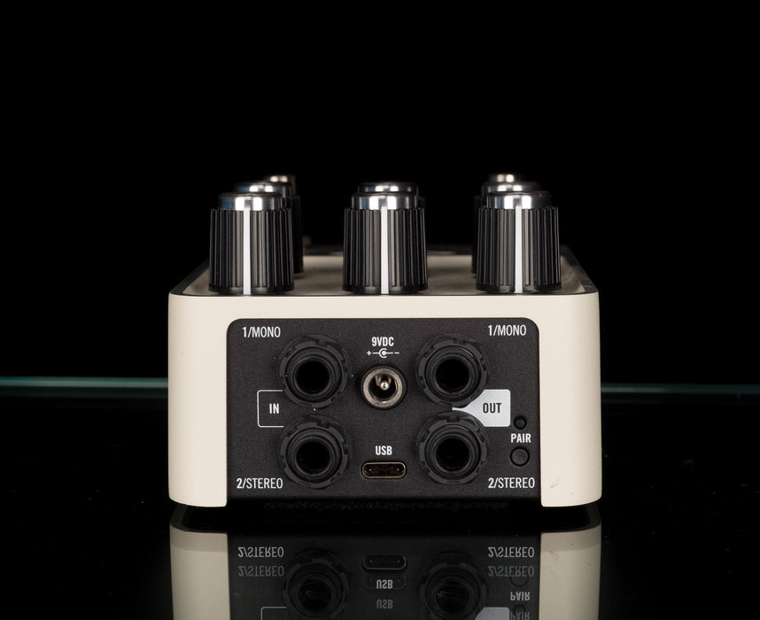 Used Universal Audio Astra Modulation Machine Pedal With Box