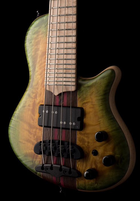 Mayones Cali4 Quilt Maple Top Swamp Ash Back Custom Color Greenburst Matte Finish with Case