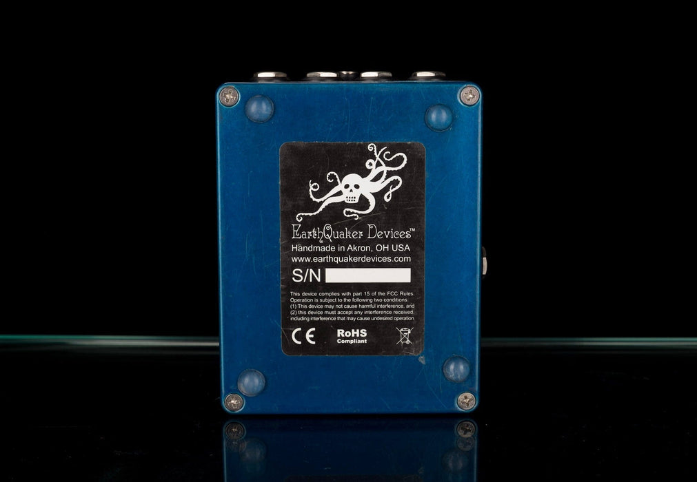 Used EarthQuaker Devices Avalanche Run Stereo Reverb/Delay with Tap Tempo Pedal With Box.
