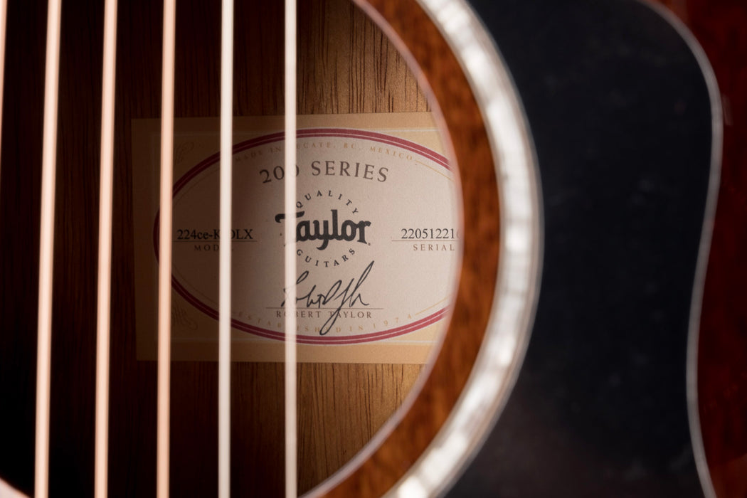 Taylor 224ce-K DLX Acoustic Electric Guitar With Case