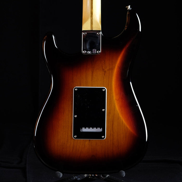 Used 2015 Fender American Special HSS Stratocaster 3-Color Sunburst With Bag