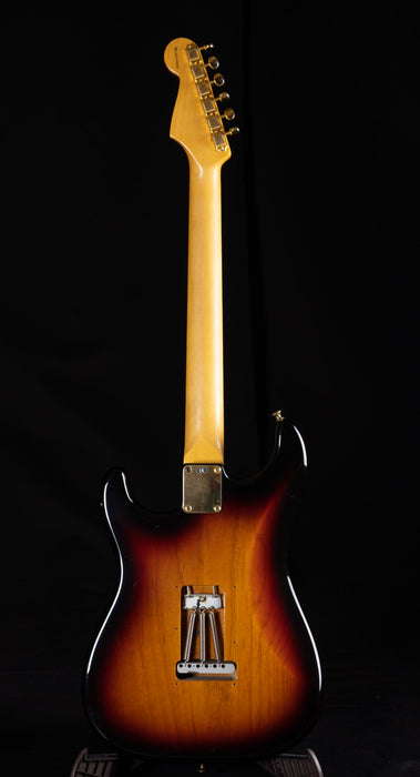 Used '00 Fender Stevie Ray Vaughn Stratocaster 3-Tone Sunburst With OHSC