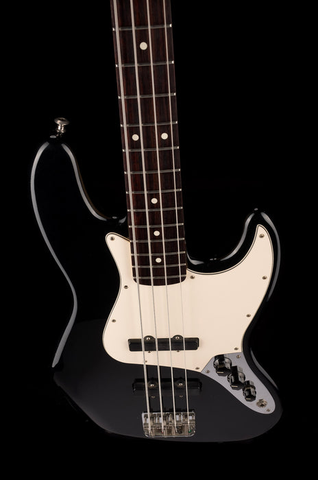 Pre Owned 2005 Fender Jazz Bass Standard Bartolini Noiseless Pickups Black With Gig Bag