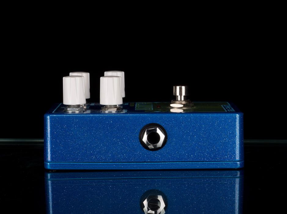Used Malekko Unity Fuzz Guitar Effect Pedal With Box