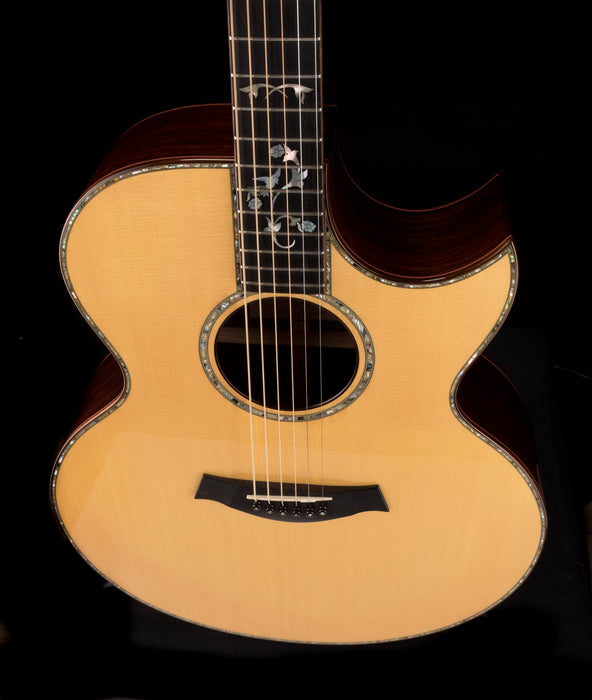 Pre Owned 1999 Taylor 915C Acoustic Guitar With Case