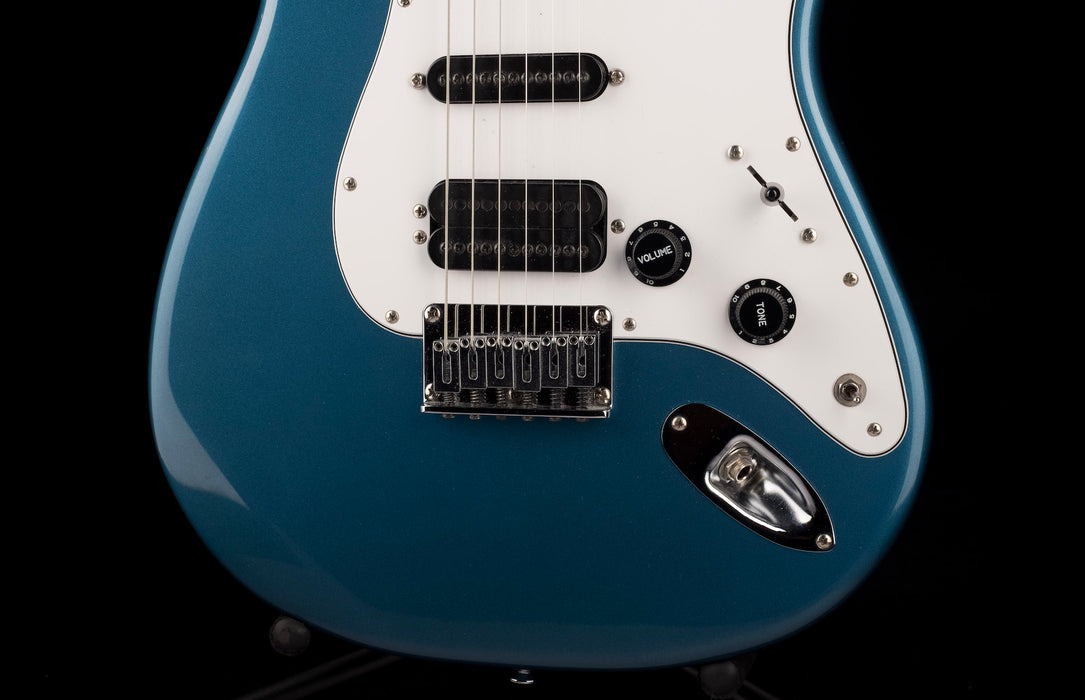 Used 2007 Carvin Bolt Sapphire Blue with OHSC