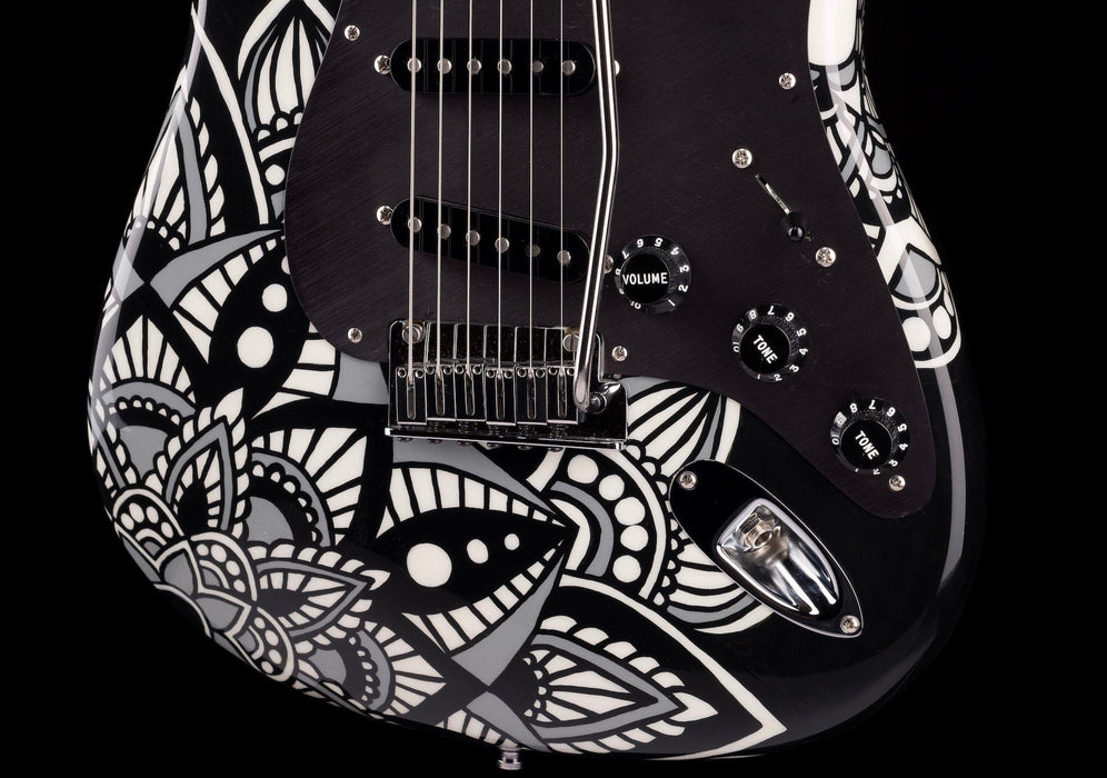 Pre-Owned Fender Custom Shop Masterbuilt Greg Fessler Madison Roy Nightshade Strat Electric Guitar