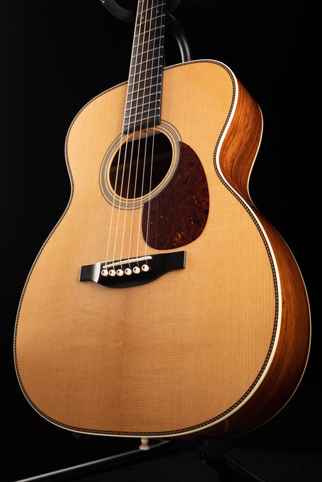 Pre Owned Bourgeois Panama Red OM Natural Acoustic Guitar With OHSC