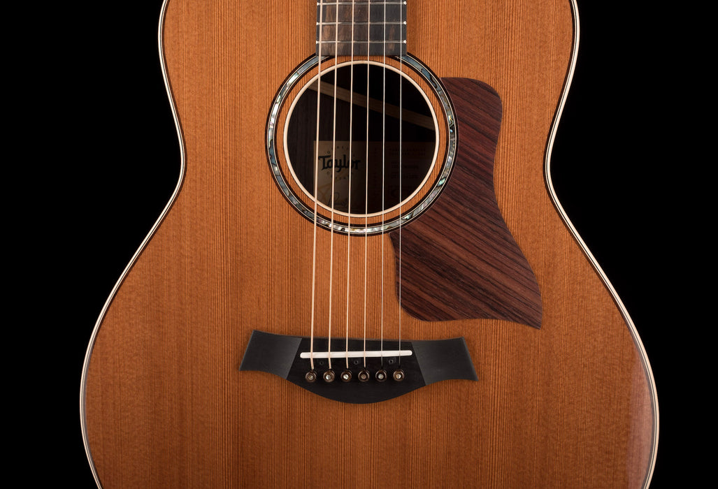 Taylor GT 811e Sinker LTD Acoustic Electric Guitar With AeroCase