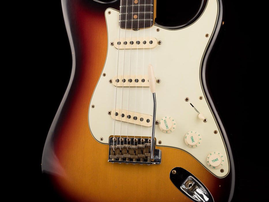 Fender Custom Shop 1964 Strat Journeyman Relic Target 3-Tone Sunburst