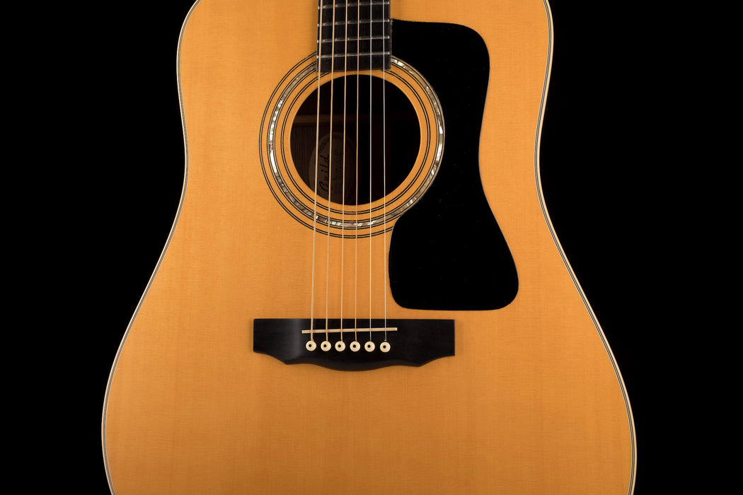 Pre Owned 1996 Guild DV52 NT-HG Natural Dreadnaught Acoustic With Case