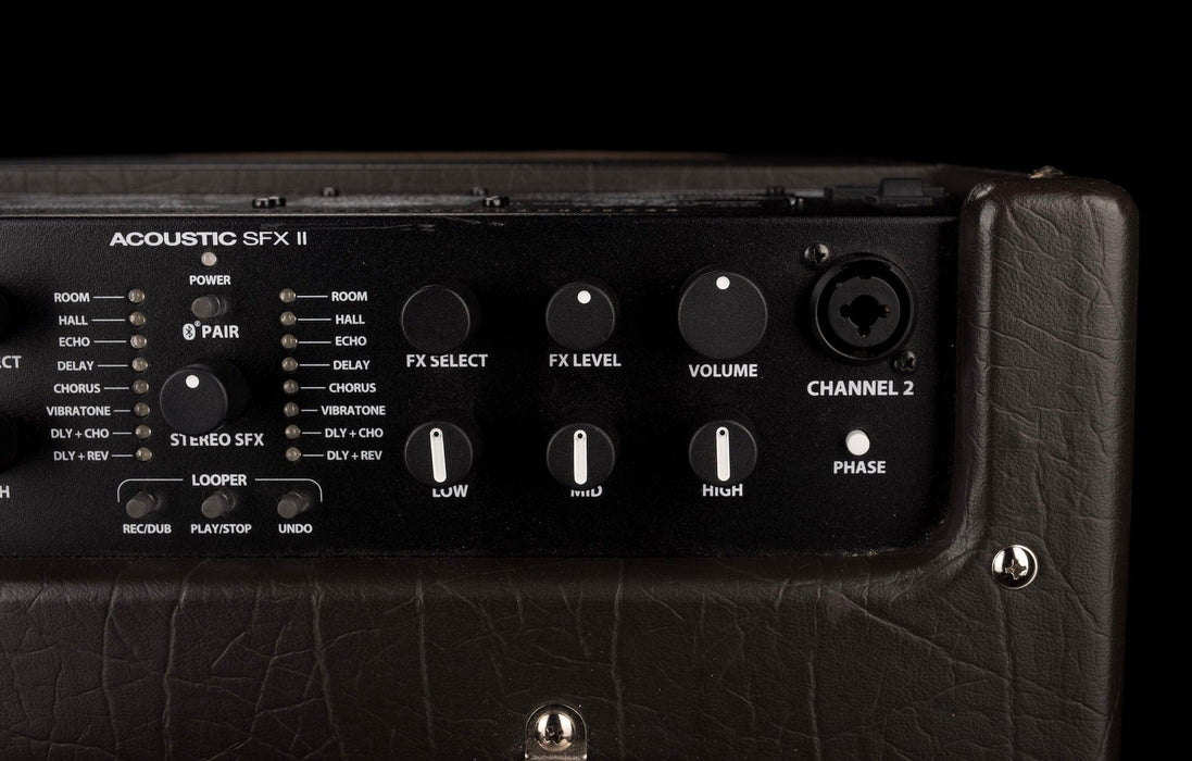 Used Fender Acoustic SFX II Guitar Amp Combo