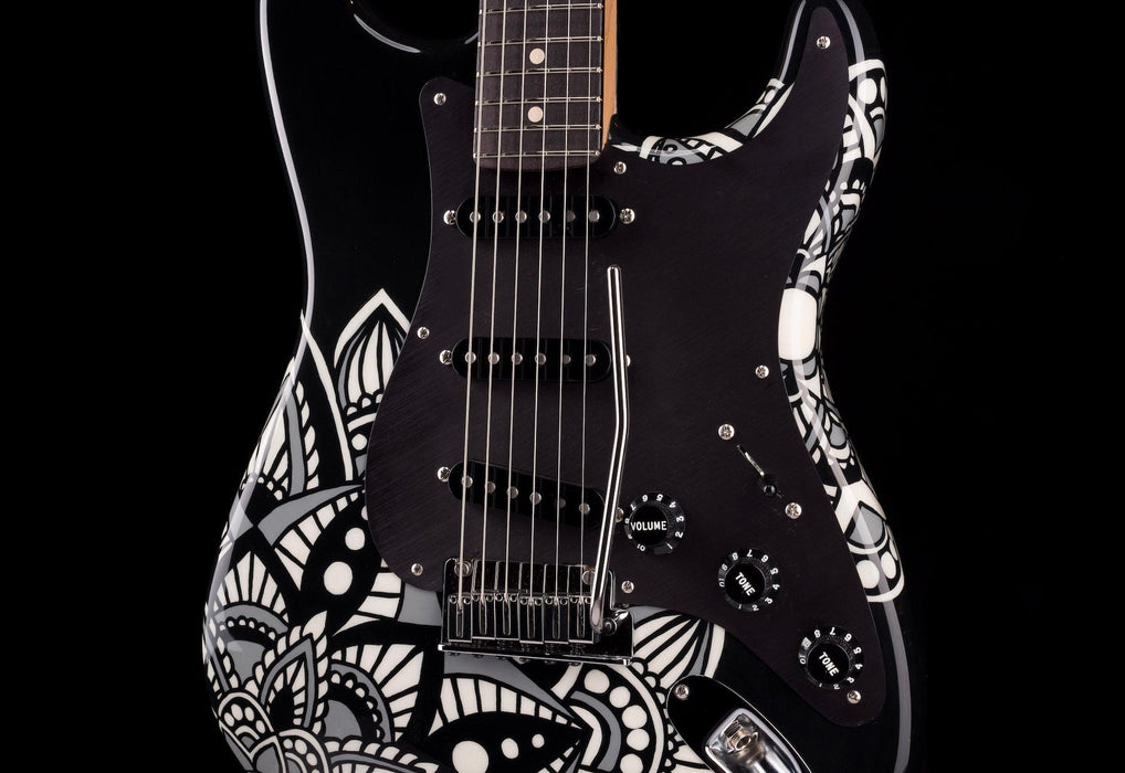 Pre-Owned Fender Custom Shop Masterbuilt Greg Fessler Madison Roy Nightshade Strat Electric Guitar