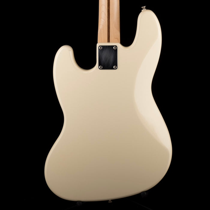Used 2004 Fender Standard Jazz Bass Arctic White with Gig Bag