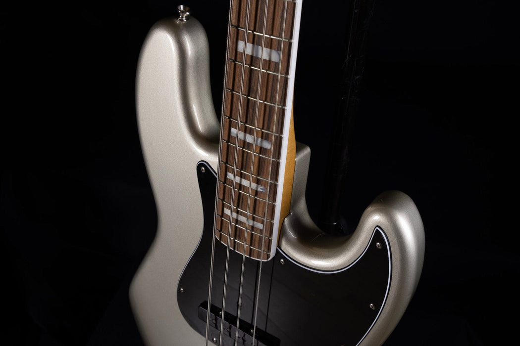 Used Fender Vintera 70's Jazz Bass Inca Silver with Gig Bag