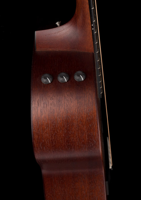 Taylor American Dream AD22e Grand Concert (2021) Acoustic Electric Guitar With Aerocase - Serial # 1209101201