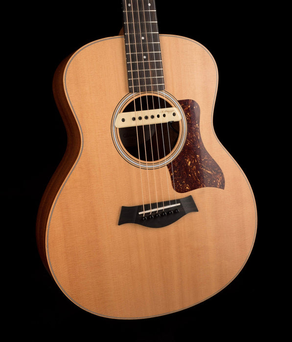 Used Taylor GS Mini Mahogany LR Baggs Pickup with Gig Bag