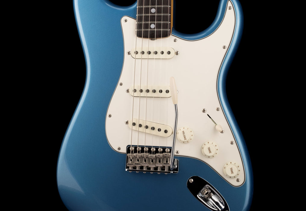 Fender Custom Shop 1966 Stratocaster Deluxe Closet Classic Aged Lake Placid Blue