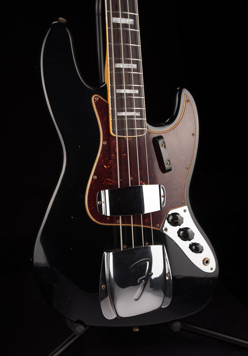 vFender Custom Shop 1966 Jazz Bass Journeyman Relic Black With Case