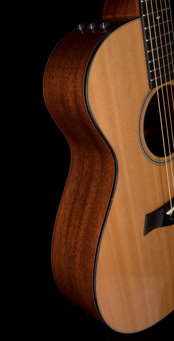Taylor 512ce Acoustic Electric Guitar With Case
