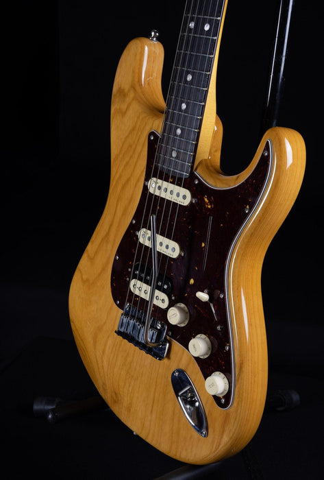 Used Fender American Ultra Stratocaster HSS Aged Natural with Case
